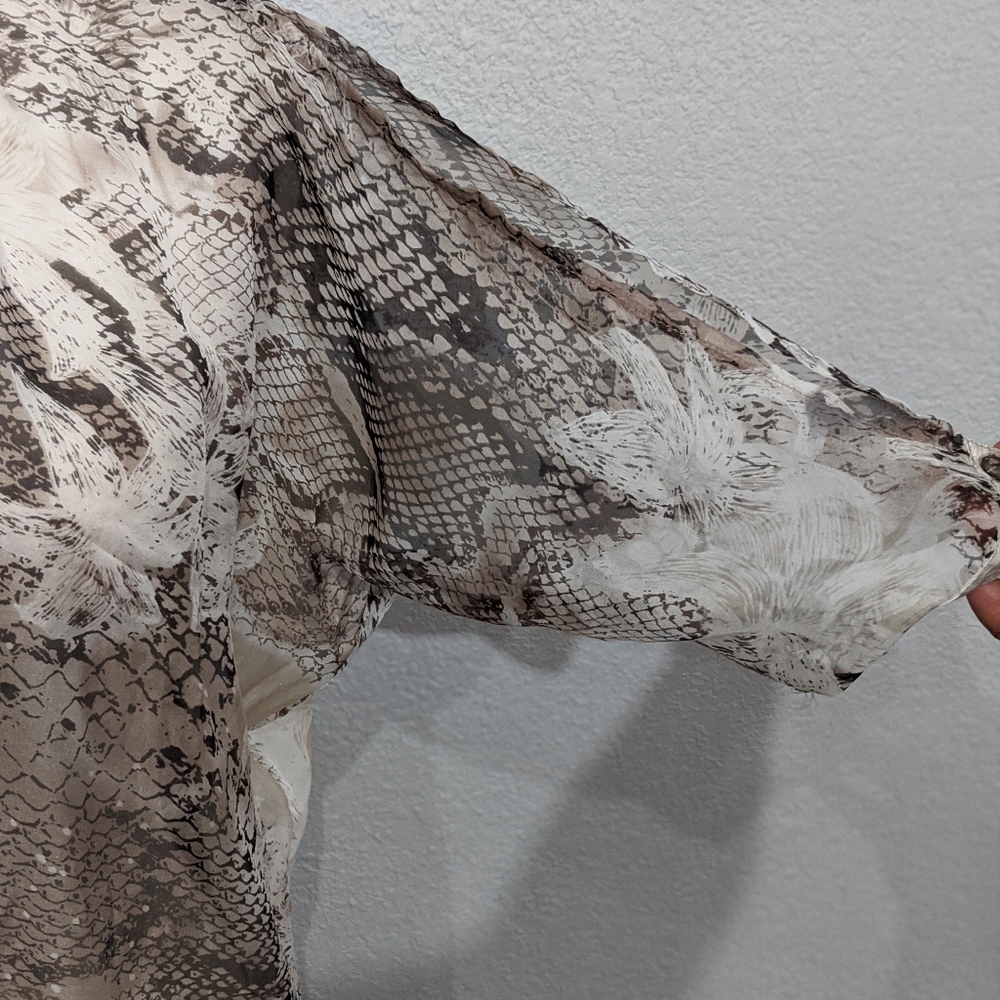 Sheer snake blouse - Picture 4 of 4